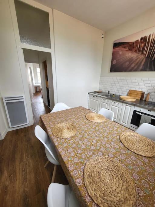 Apartmán Le P'Tit Nid Parthenay Exteriér fotografie