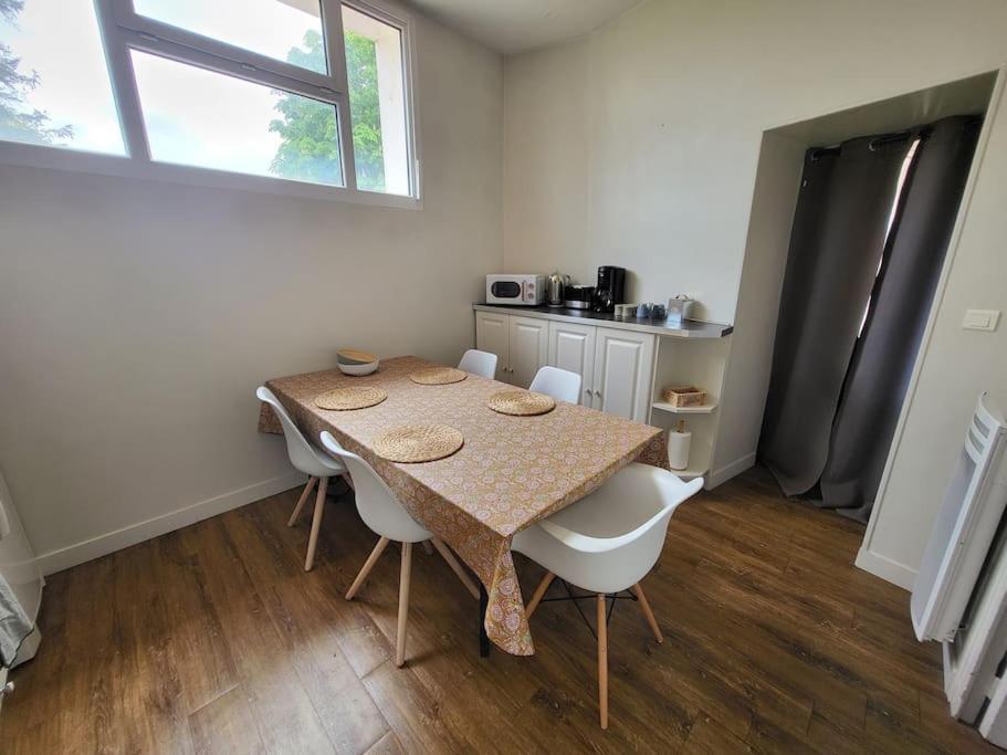 Apartmán Le P'Tit Nid Parthenay Exteriér fotografie